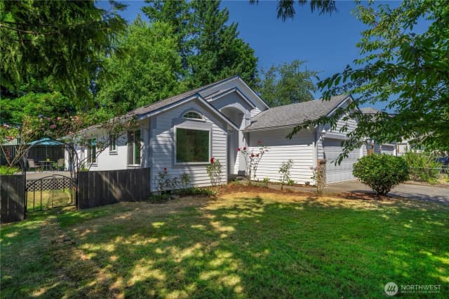 Property photo for 21846 Se 271st Street, Maple Valley photo 2