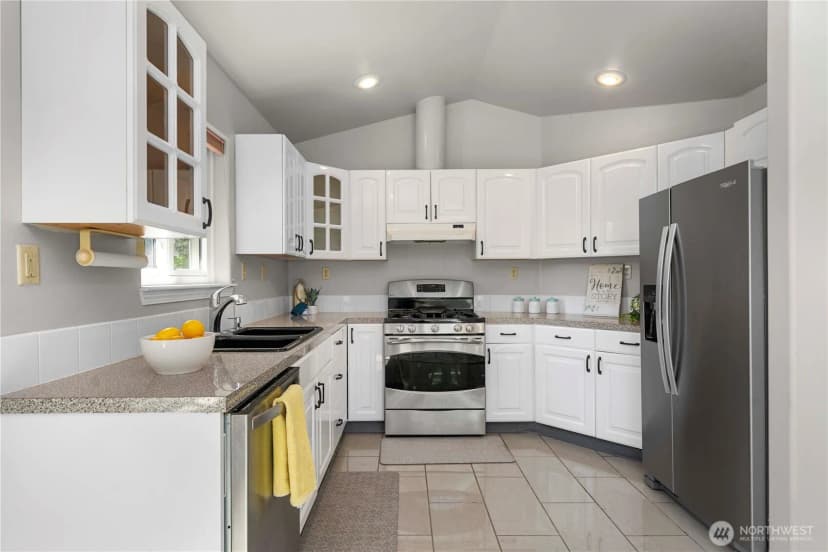 Property photo for 21846 Se 271st Street, Maple Valley photo 6