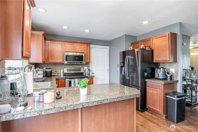 Property photo for 9211 Carys Street Se, Yelm photo 10