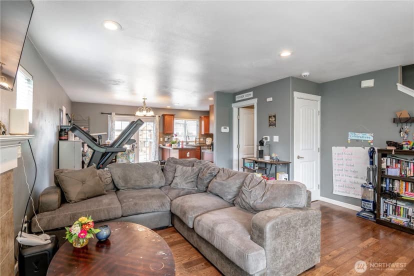 Property photo for 9211 Carys Street Se, Yelm photo 7