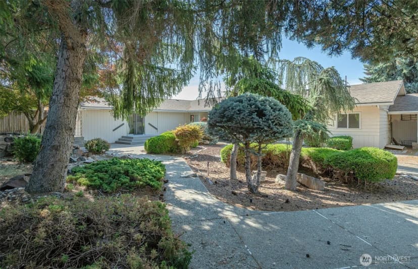 Property photo for 2265 5th Street Ne, East Wenatchee photo 8
