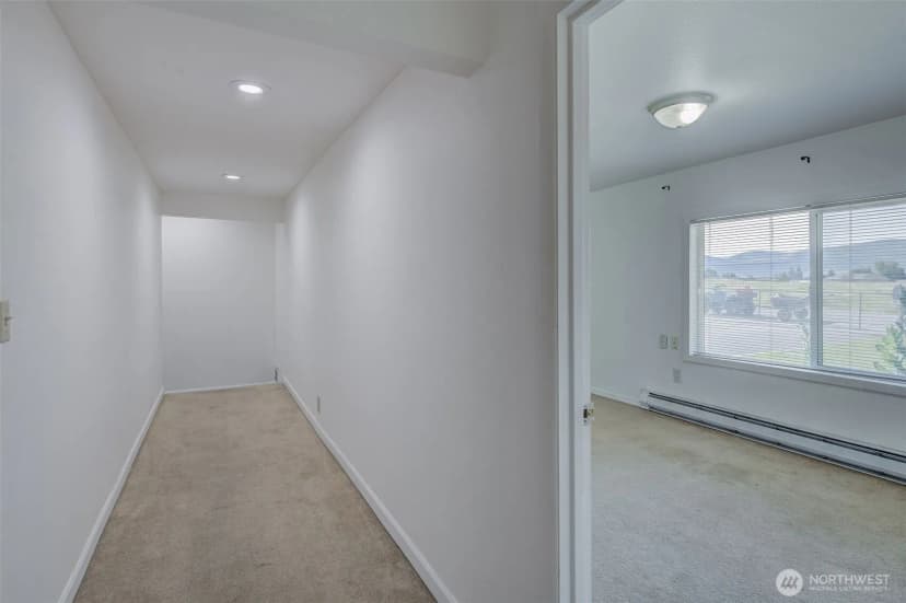 Property photo for 2265 5th Street Ne, East Wenatchee photo 25