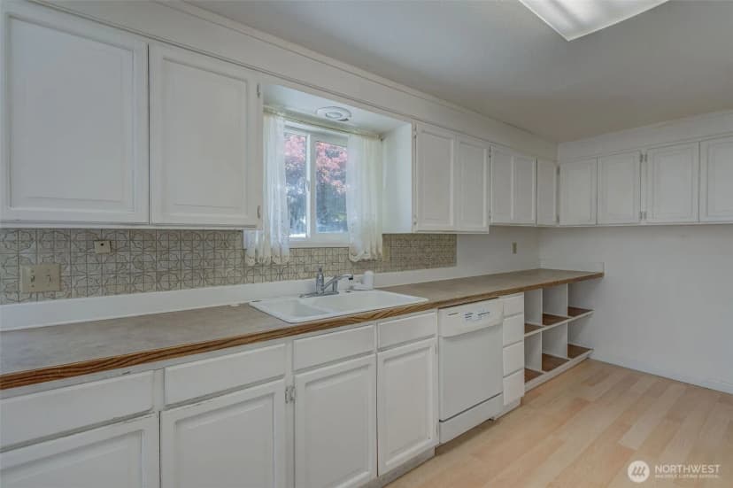 Property photo for 2265 5th Street Ne, East Wenatchee photo 20