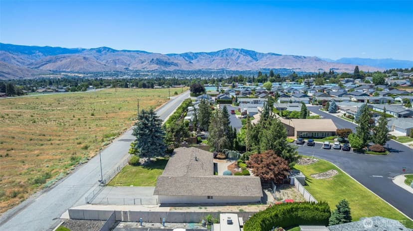 Property photo for 2265 5th Street Ne, East Wenatchee photo 38