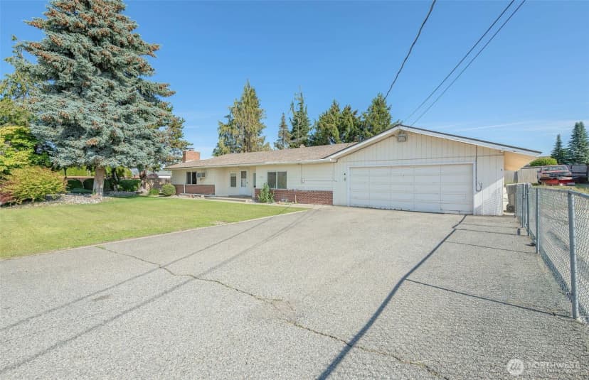 Property photo for 2265 5th Street Ne, East Wenatchee photo 4