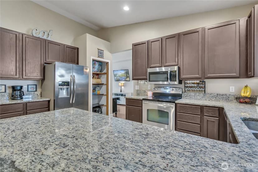 Property photo for 25313 38th Avenue E, Spanaway photo 17