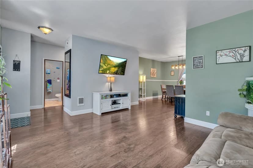 Property photo for 25313 38th Avenue E, Spanaway photo 10