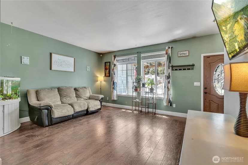 Property photo for 25313 38th Avenue E, Spanaway photo 11
