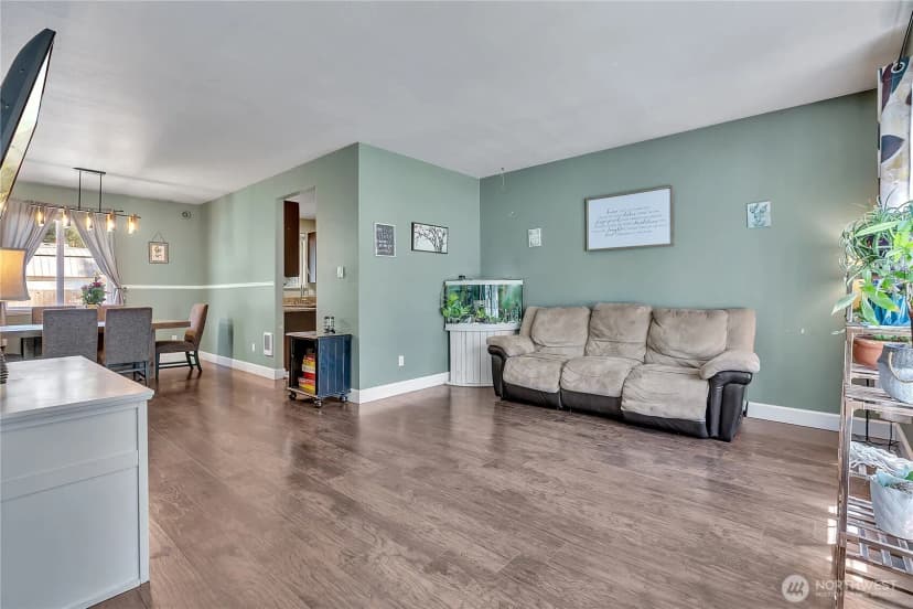 Property photo for 25313 38th Avenue E, Spanaway photo 9