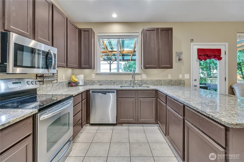 Property photo for 25313 38th Avenue E, Spanaway photo 16