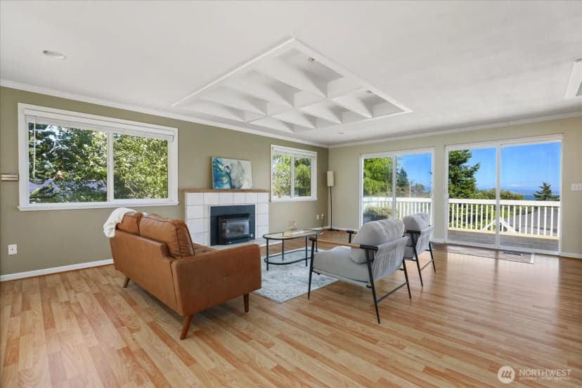 Property photo for 4500 Larson Drive, Oak Harbor photo 5