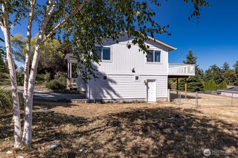 Property photo for 4500 Larson Drive, Oak Harbor photo 27
