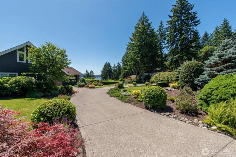 Property photo for 13225 Emerald Drive Nw, Gig Harbor photo 6