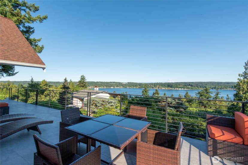 Property photo for 13225 Emerald Drive Nw, Gig Harbor photo 13