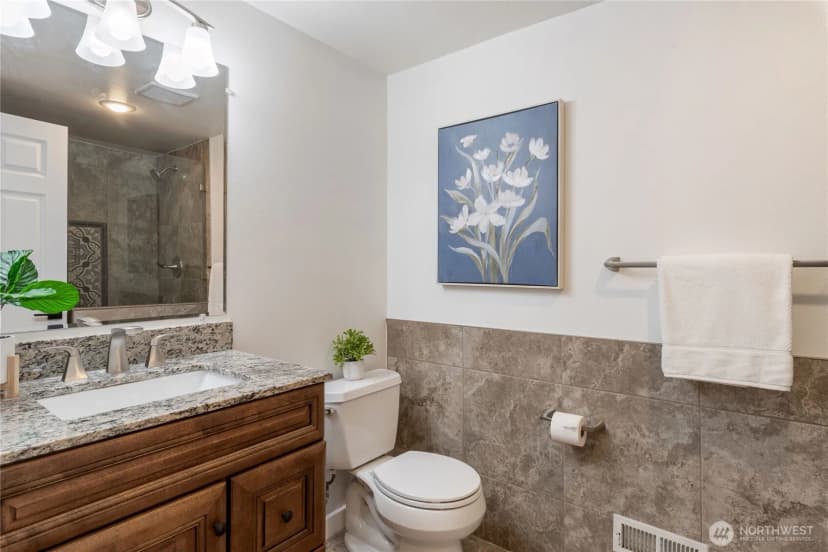 Property photo for 13225 Emerald Drive Nw, Gig Harbor photo 32
