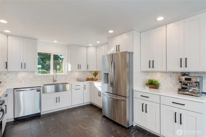 Property photo for 13225 Emerald Drive Nw, Gig Harbor photo 11