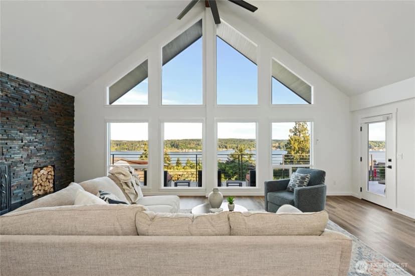 Property photo for 13225 Emerald Drive Nw, Gig Harbor photo 18