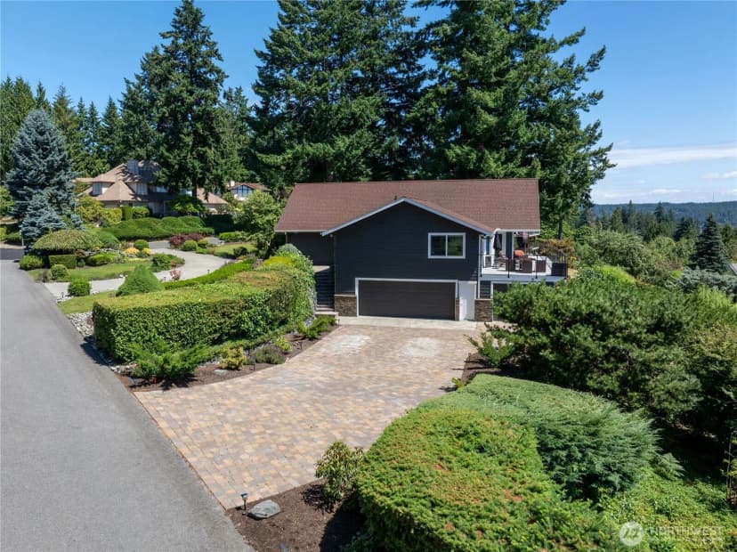 Property photo for 13225 Emerald Drive Nw, Gig Harbor photo 38