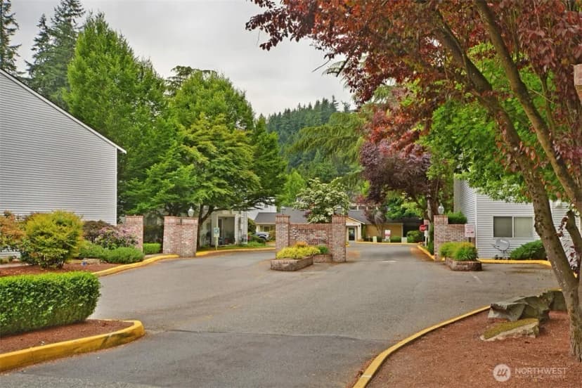 Property photo for 9805 Avondale Road Ne #t254, Redmond photo 17