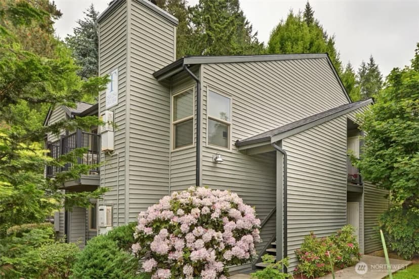 Property photo for 9805 Avondale Road Ne #t254, Redmond