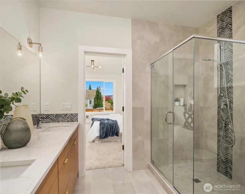 Property photo for 240 W Lake Sammamish Parkway Se, Bellevue photo 26
