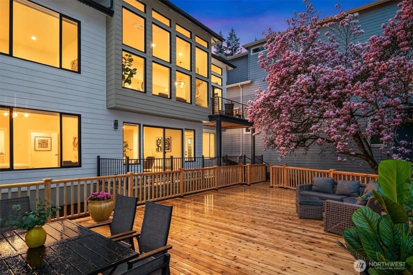 Property photo for 240 W Lake Sammamish Parkway Se, Bellevue photo 37