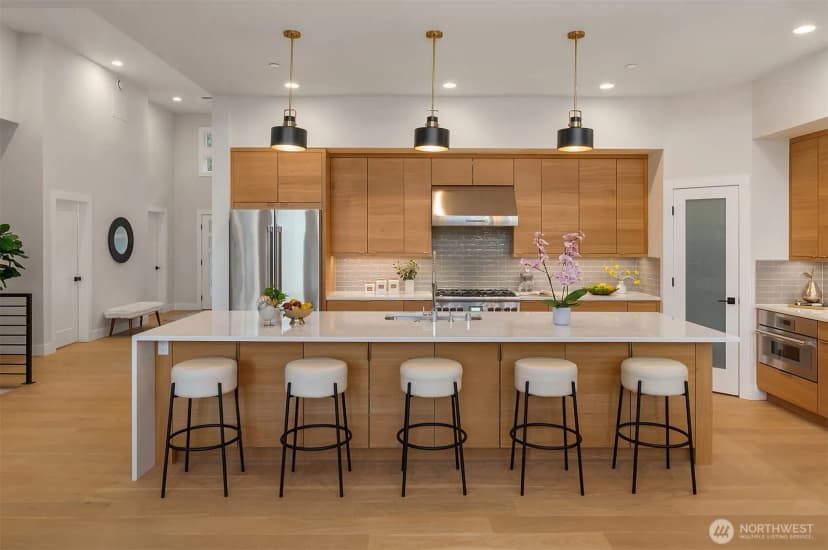 Property photo for 240 W Lake Sammamish Parkway Se, Bellevue photo 14