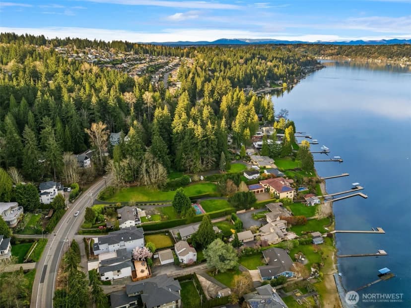 Property photo for 240 W Lake Sammamish Parkway Se, Bellevue photo 39