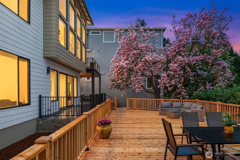 Property photo for 240 W Lake Sammamish Parkway Se, Bellevue photo 36