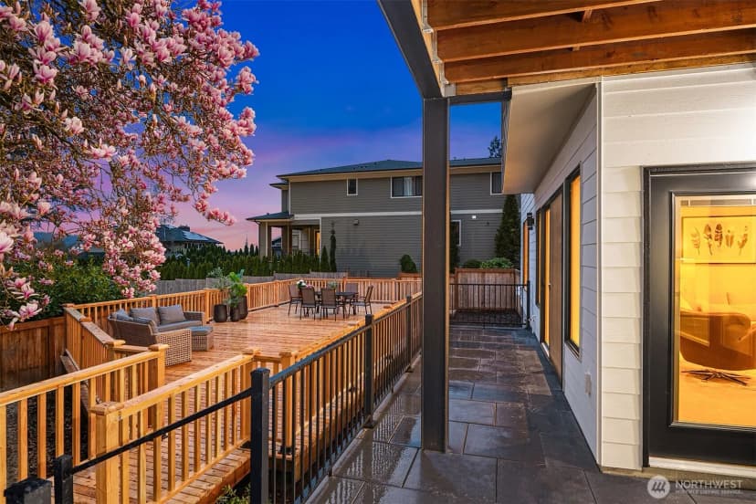 Property photo for 240 W Lake Sammamish Parkway Se, Bellevue photo 38