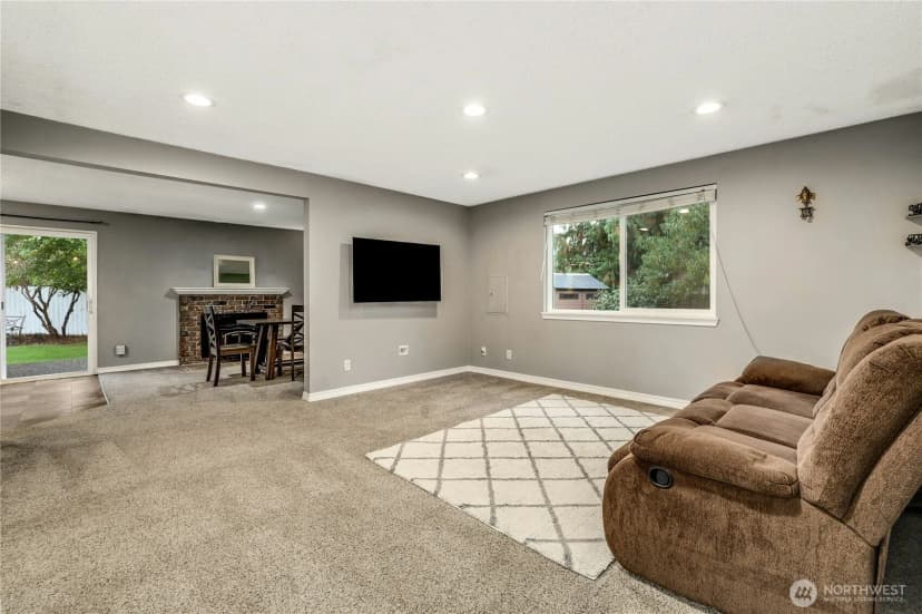 Property photo for 17654 86th Avenue Ne, Bothell photo 13