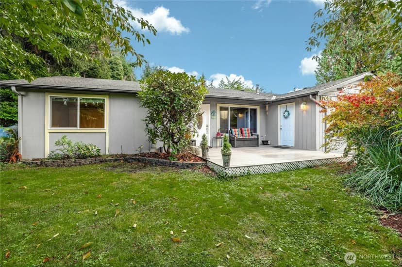 Property photo for 17654 86th Avenue Ne, Bothell photo 2