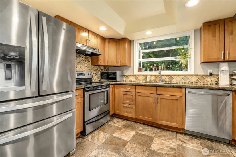 Property photo for 17654 86th Avenue Ne, Bothell photo 10