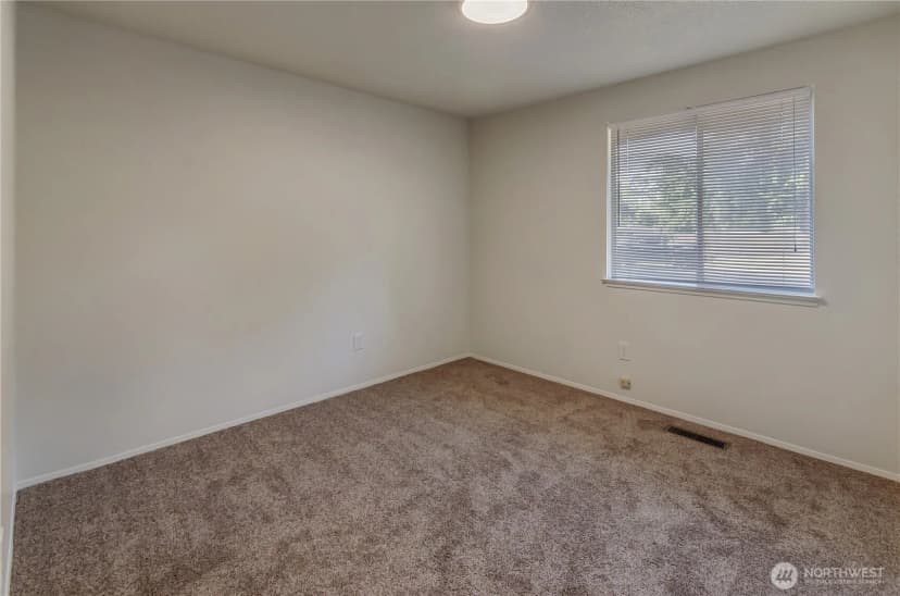 Property photo for 7127 Fair Oaks Loop Se, Olympia photo 11