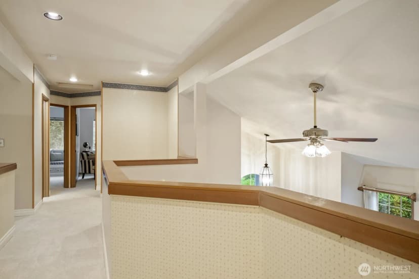 Property photo for 20410 Hollyhills Drive Ne, Bothell photo 30