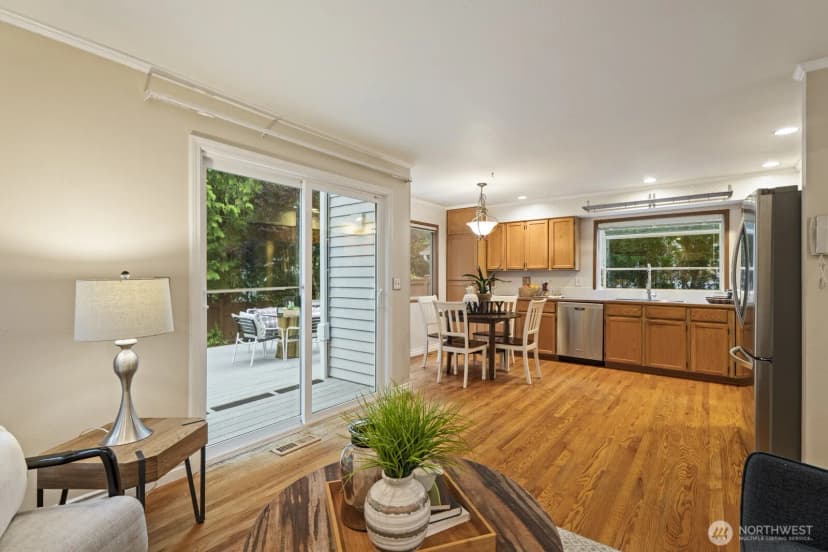 Property photo for 20410 Hollyhills Drive Ne, Bothell photo 14