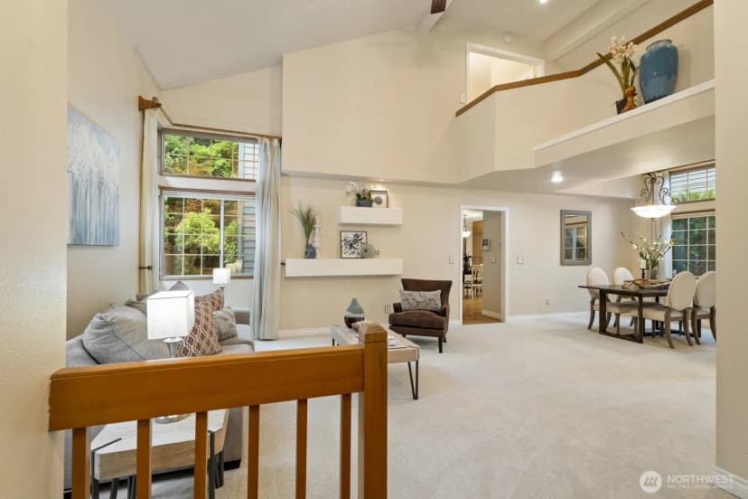 Property photo for 20410 Hollyhills Drive Ne, Bothell photo 5