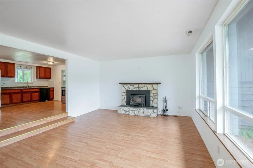 Property photo for 10206 48th Avenue E, Tacoma photo 28