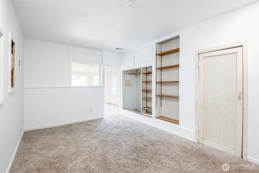 Property photo for 10206 48th Avenue E, Tacoma photo 12