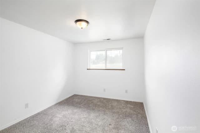 Property photo for 10206 48th Avenue E, Tacoma photo 4