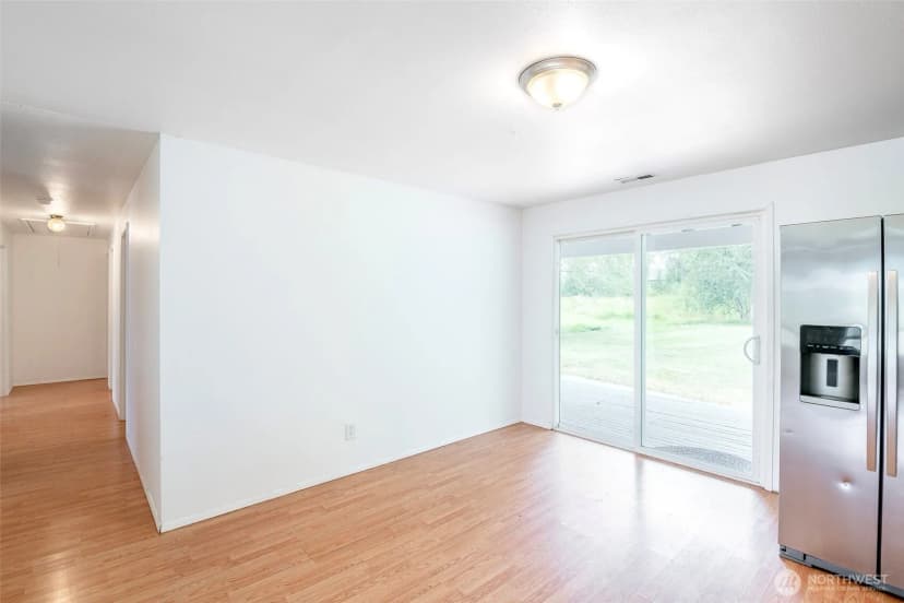 Property photo for 10206 48th Avenue E, Tacoma photo 32