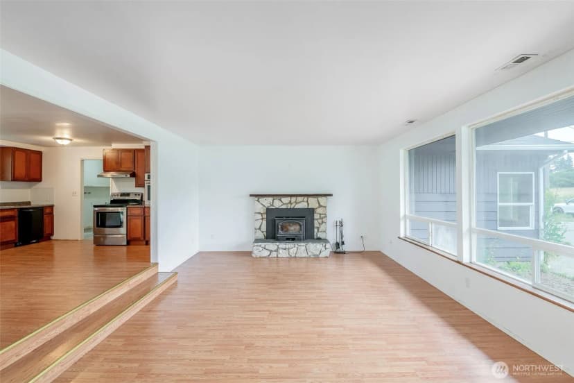 Property photo for 10206 48th Avenue E, Tacoma photo 27