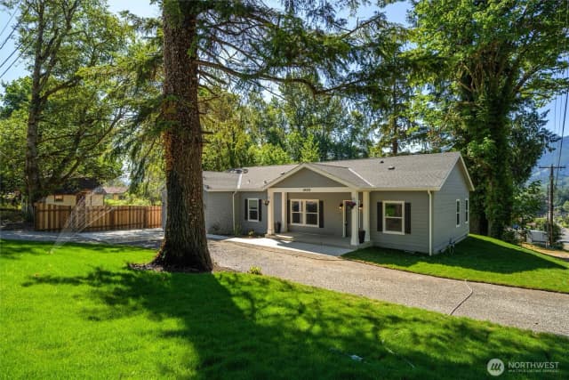 Property photo for 45332 Limestone Street, Concrete photo 2