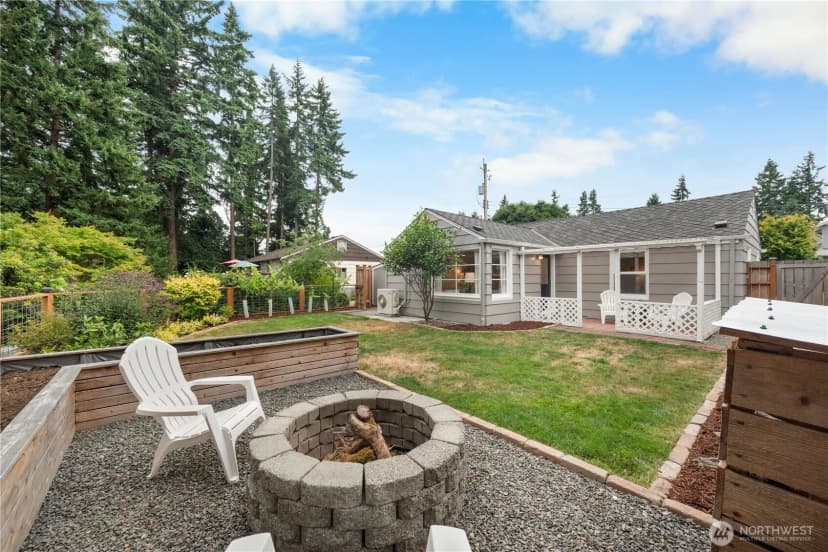 Property photo for 18328 15th Place Ne, Shoreline photo 18