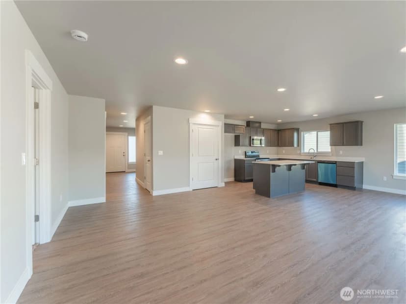 Property photo for 2405 Noah Street Se, East Wenatchee photo 6