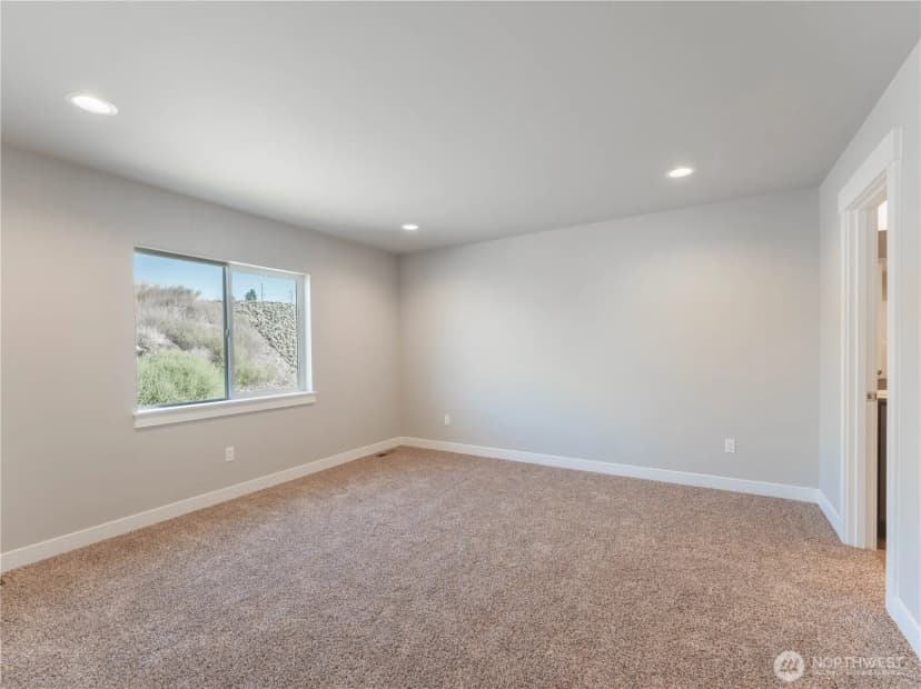 Property photo for 2405 Noah Street Se, East Wenatchee photo 11