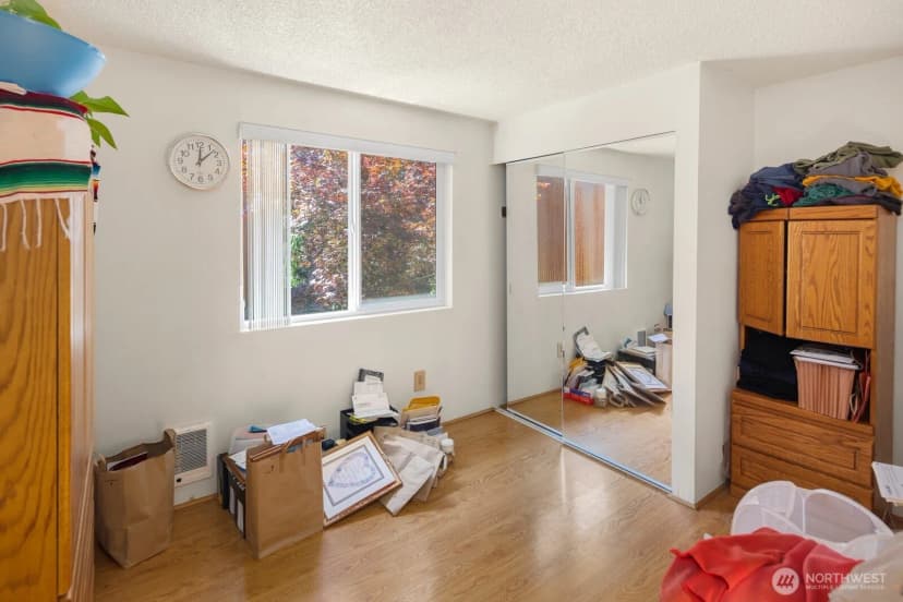 Property photo for 3235 33rd Avenue S, Seattle photo 25