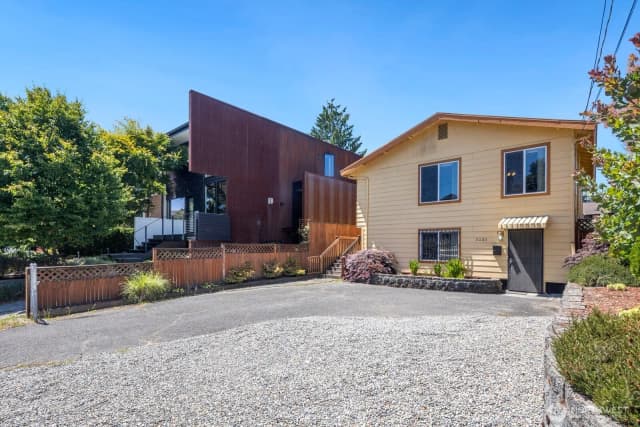 Property photo for 3235 33rd Avenue S, Seattle photo 2