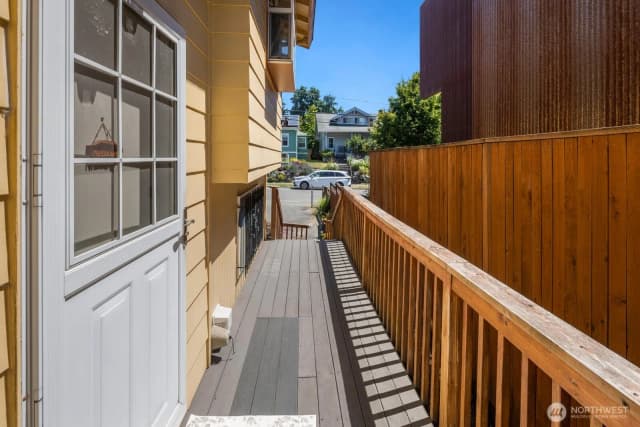 Property photo for 3235 33rd Avenue S, Seattle photo 5