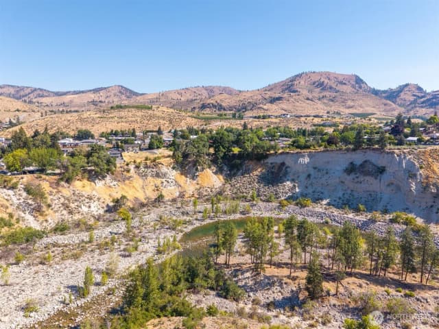 Property photo for 804 E Wapato Avenue, Chelan photo 5